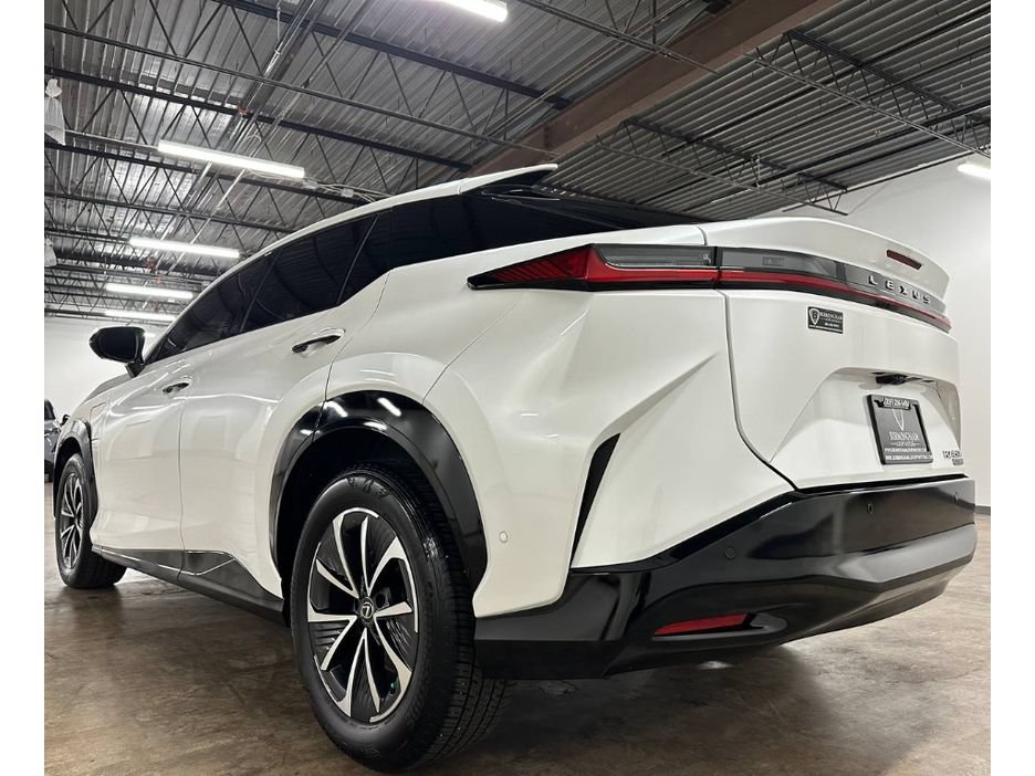 Used 2024 Lexus RZ 450e Premium w/ Technology Package AWD/4WD image 18