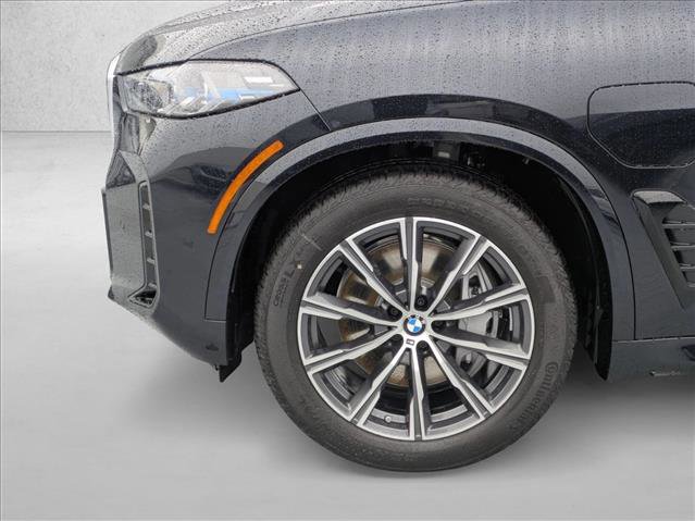 Used 2026 BMW X5 xDrive50e w/ M Sport Package AWD/4WD image 10