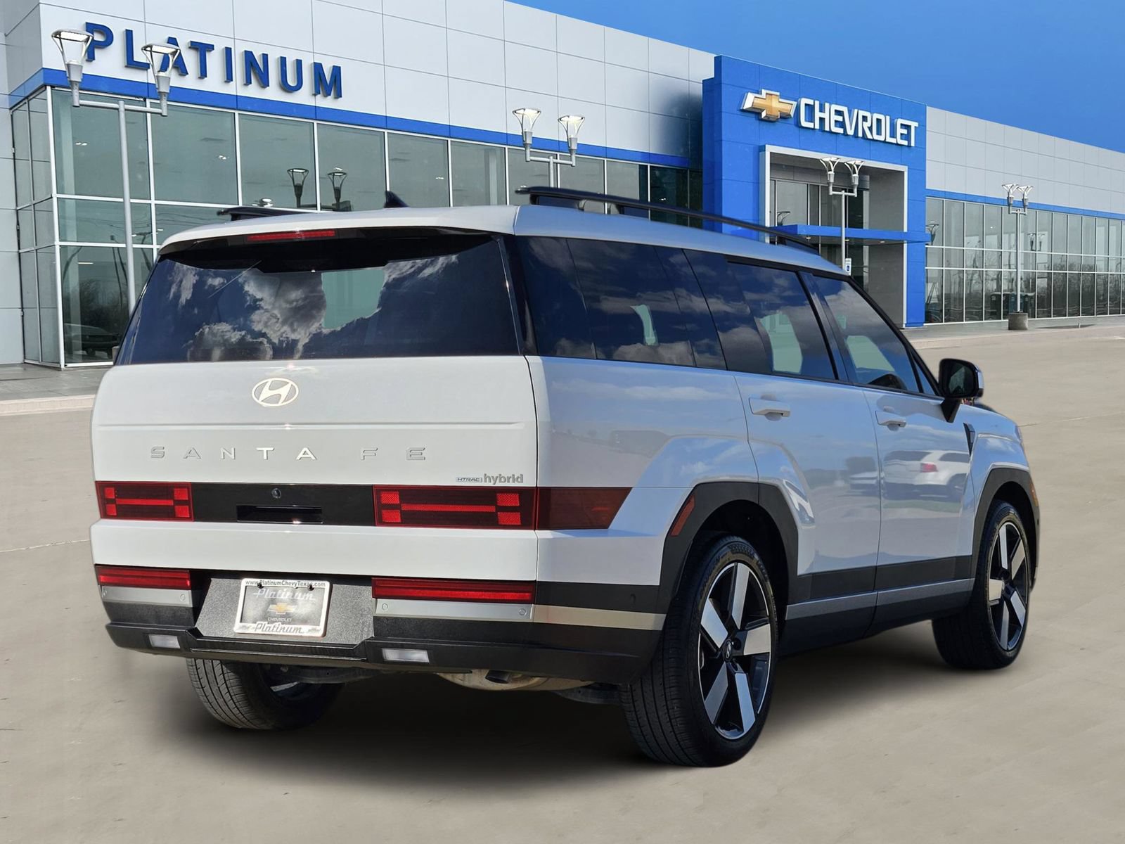 Used 2025 Hyundai Santa Fe Limited AWD/4WD image 5