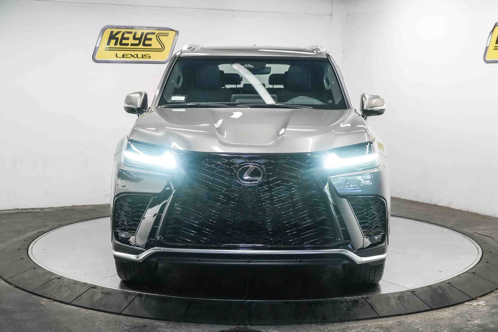 Used 2026 Lexus LX 700h F Sport AWD/4WD image 8