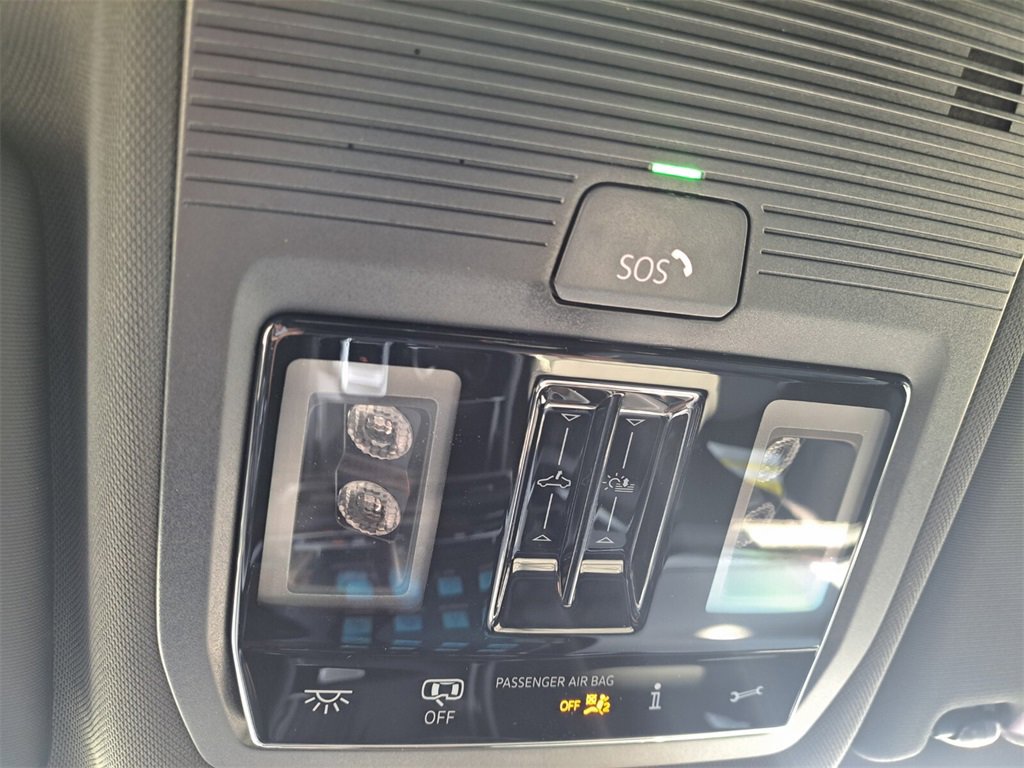 New 2026 Volkswagen Atlas Cross Sport SEL Premium R-Line image 17