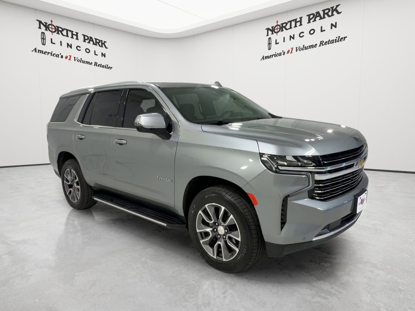 Used 2024 Chevrolet Tahoe LT w/ LT Signature Plus Package RWD image 7