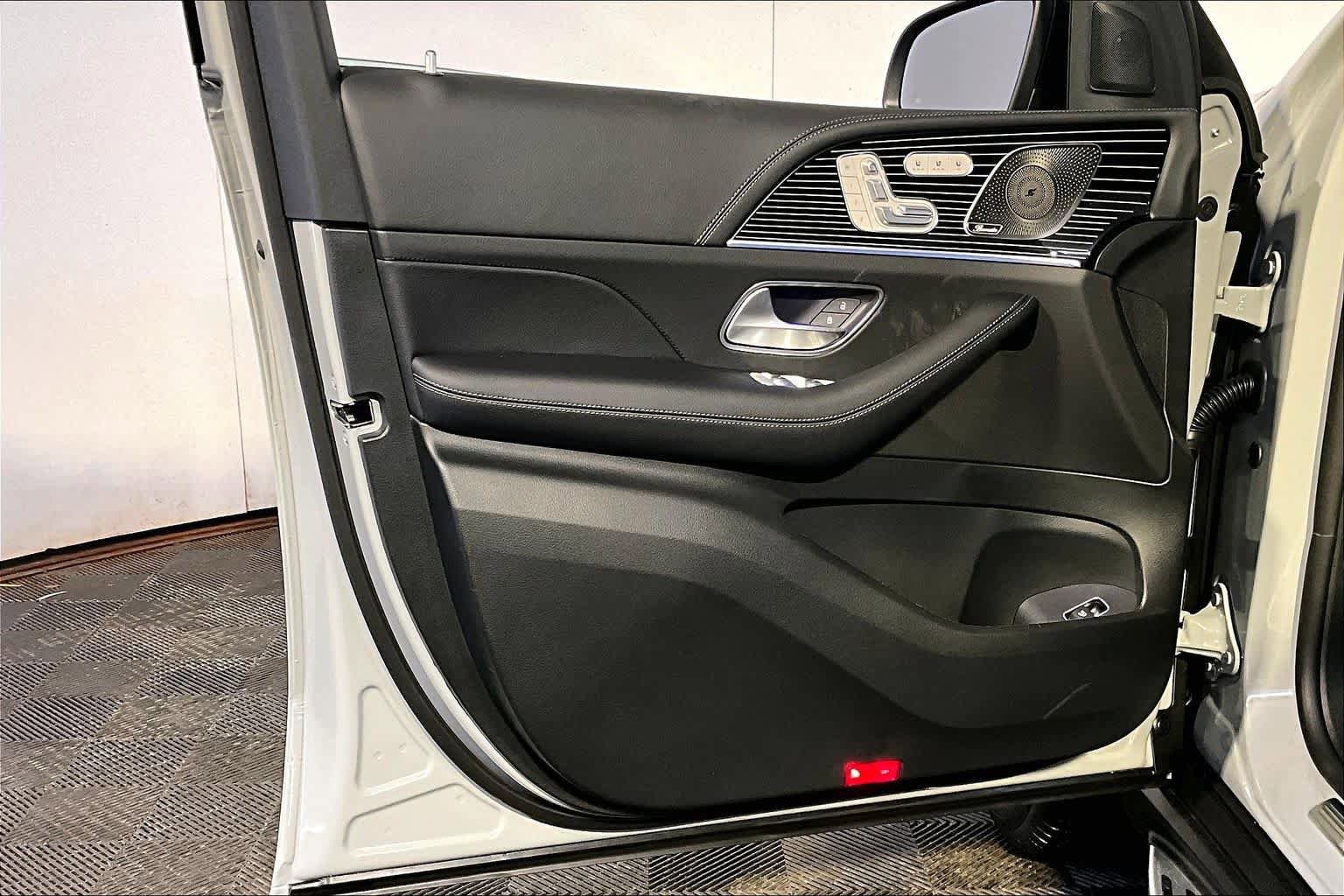 New 2026 Mercedes-Benz GLE 450 4MATIC image 11