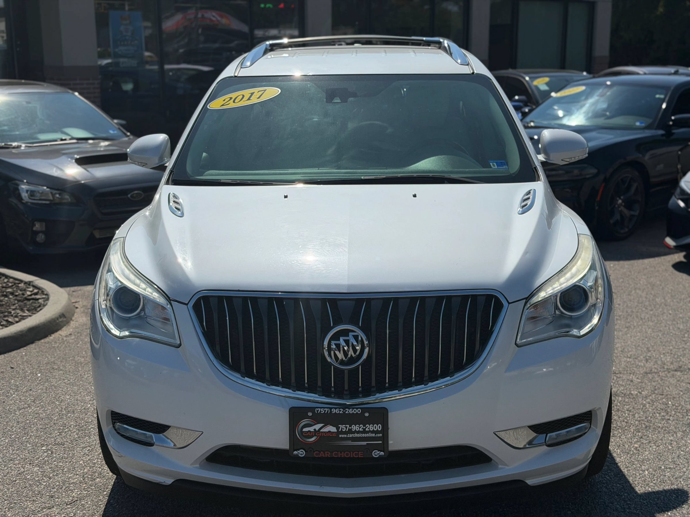 Used 2017 Buick Enclave Leather w/ Enclave Sport Touring Edition FWD image 2