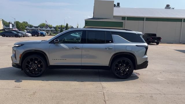 Used 2024 Chevrolet Traverse RS w/ LPO, Floor Liner Package AWD/4WD image 5
