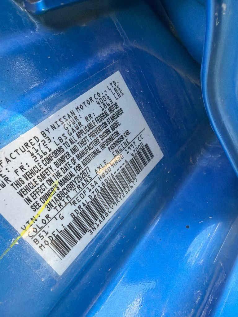 Used 2024 Nissan Sentra SV FWD image 11