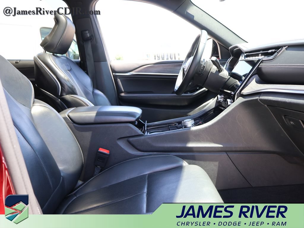 Used 2022 Jeep Grand Cherokee L Overland w/ Luxury Tech Group IV AWD/4WD image 9