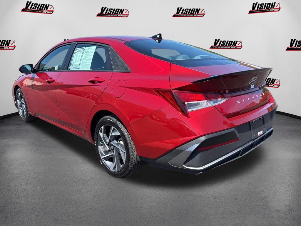 New 2025 Hyundai Elantra Sport FWD image 7