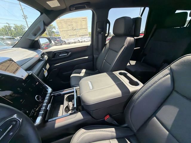 New 2026 GMC Yukon Denali w/ Denali Reserve Package AWD/4WD image 17