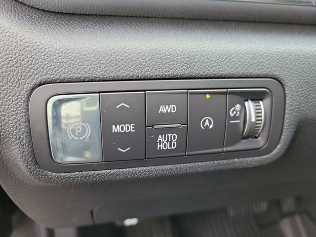 New 2026 GMC Terrain Denali w/ LPO, Floor Liner Package image 21