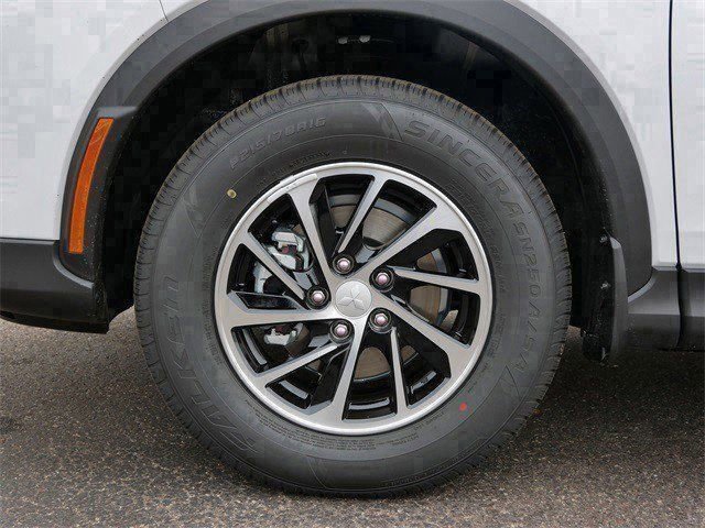 New 2026 Mitsubishi Eclipse Cross ES image 3