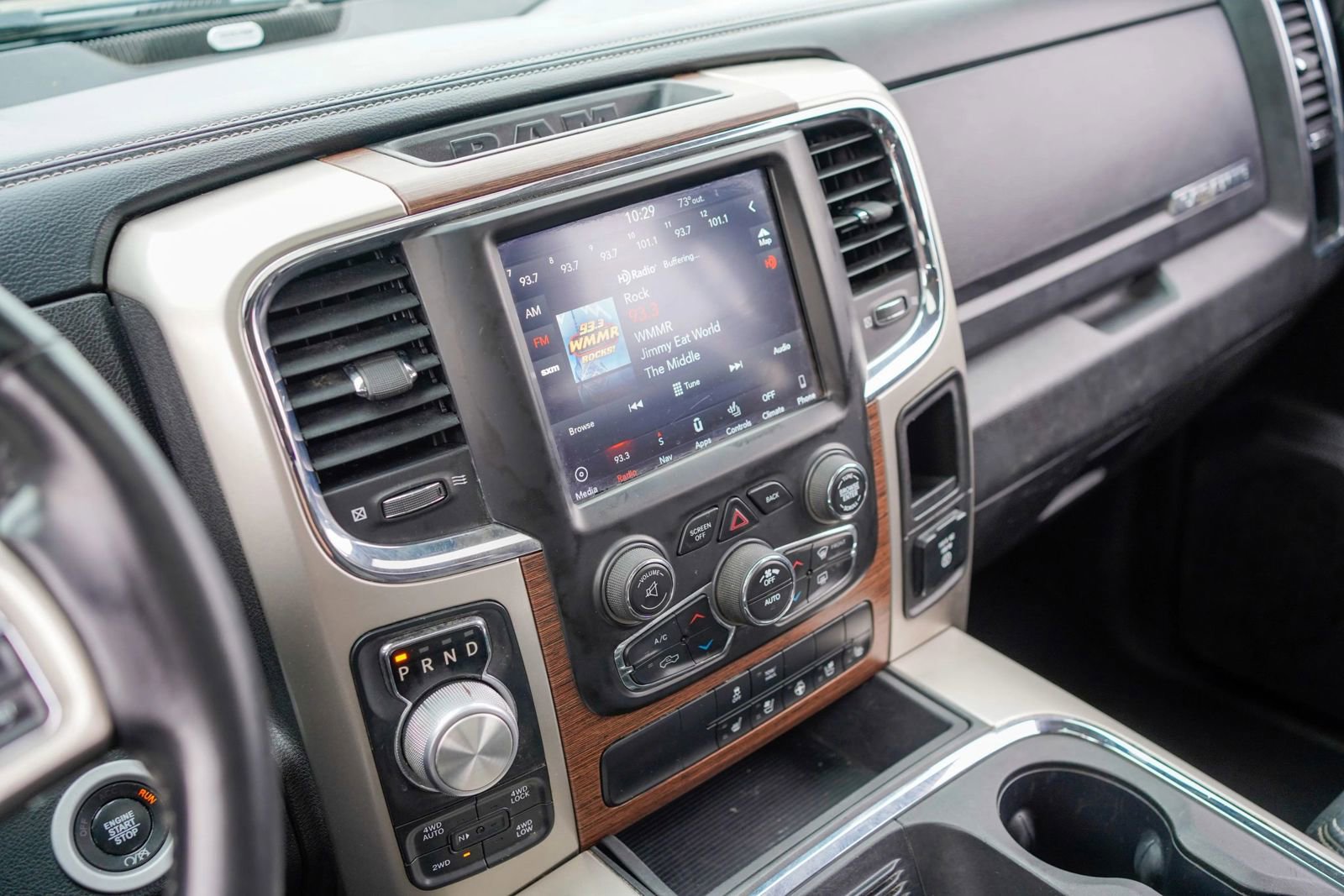 Used 2018 RAM 1500 Laramie w/ Convenience Group AWD/4WD image 29