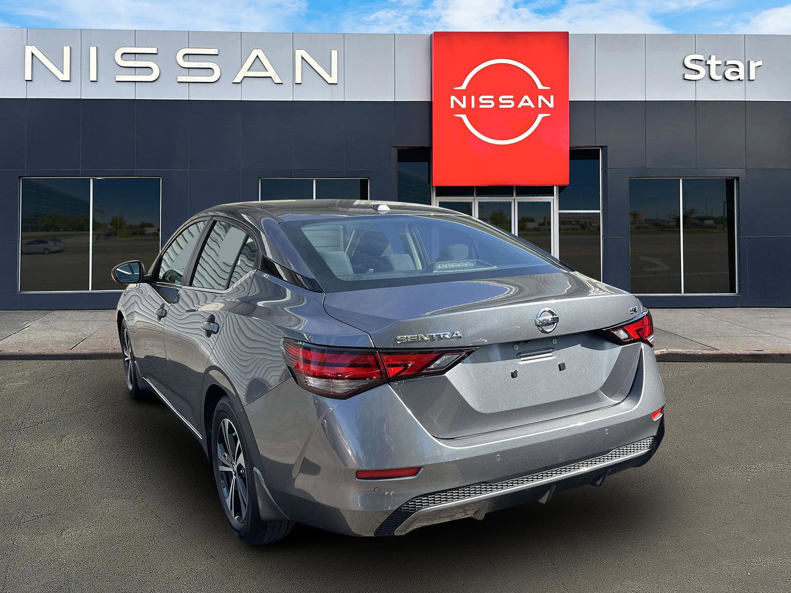 Used 2023 Nissan Sentra SV w/ All-Weather Package FWD image 4