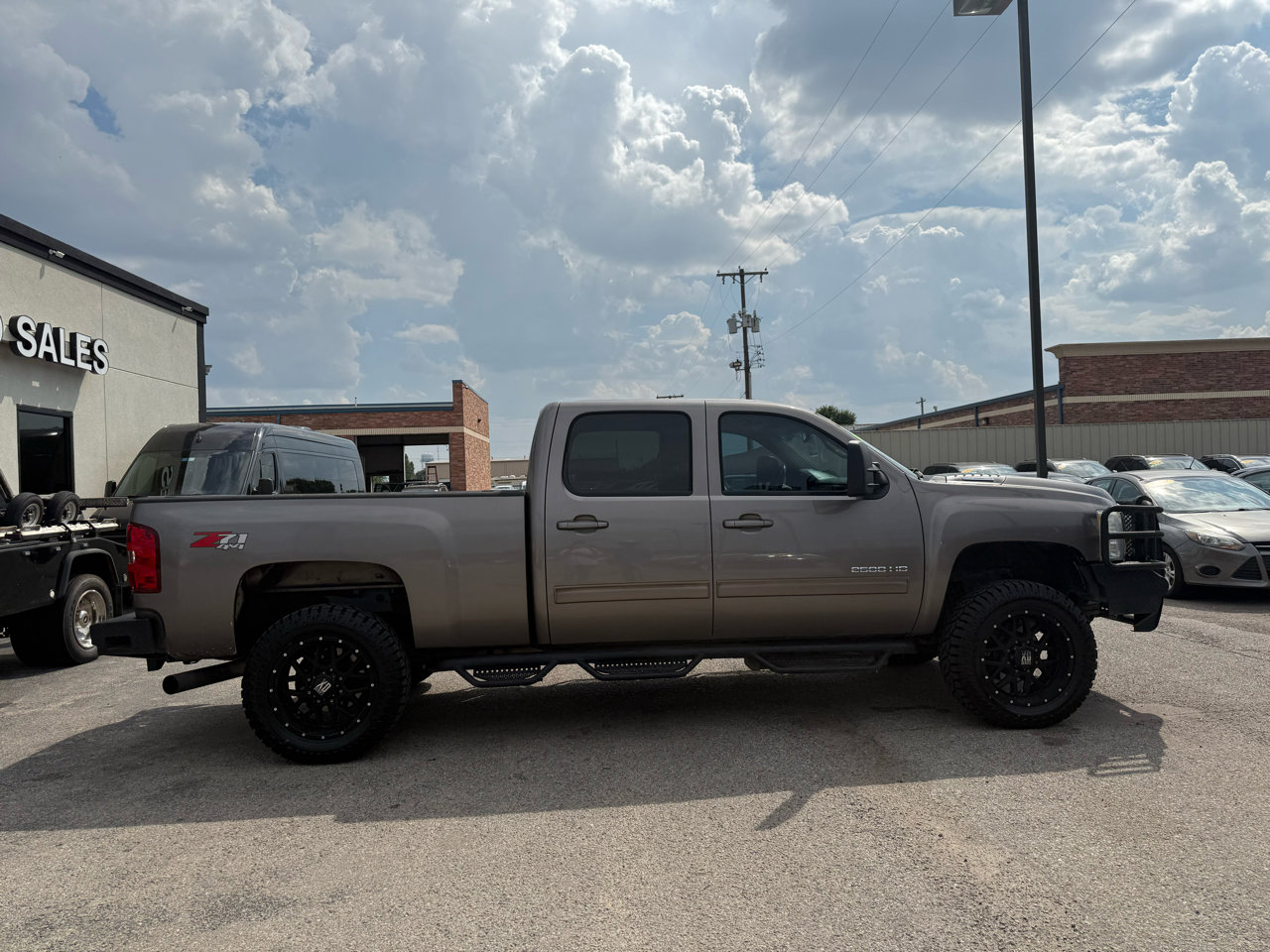 Used 2014 Chevrolet Silverado 2500 LTZ w/ LTZ Plus Package image 5