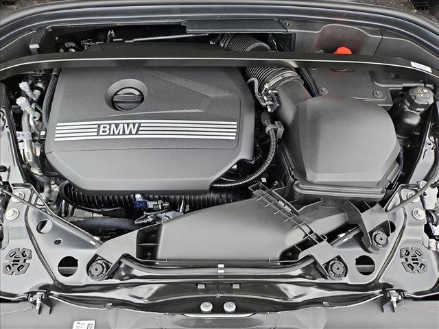 New 2026 BMW X2 xDrive28i w/ Technology Package AWD/4WD image 17