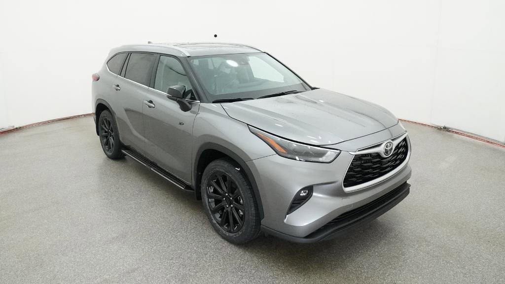 New 2025 Toyota Highlander XLE image 16
