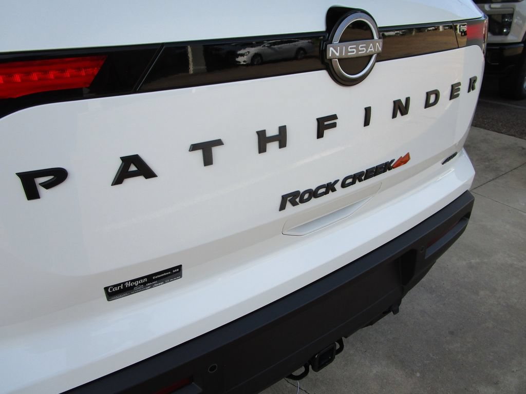 Used 2024 Nissan Pathfinder Rock Creek AWD/4WD image 11