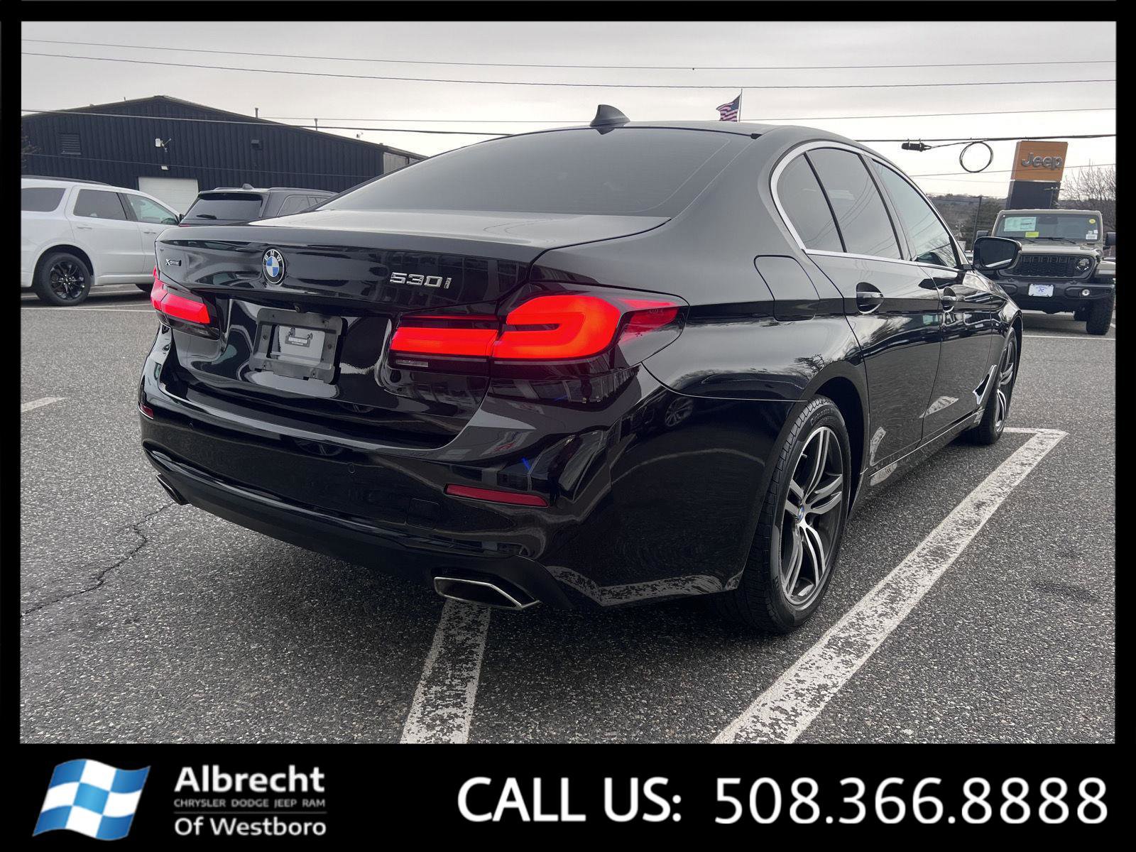 Used 2021 BMW 530i xDrive w/ Premium Package image 5