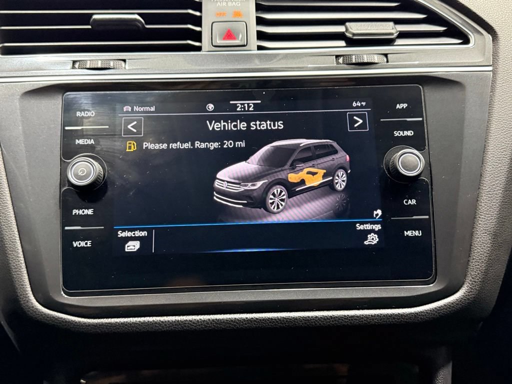 Used 2022 Volkswagen Tiguan SE AWD/4WD image 32