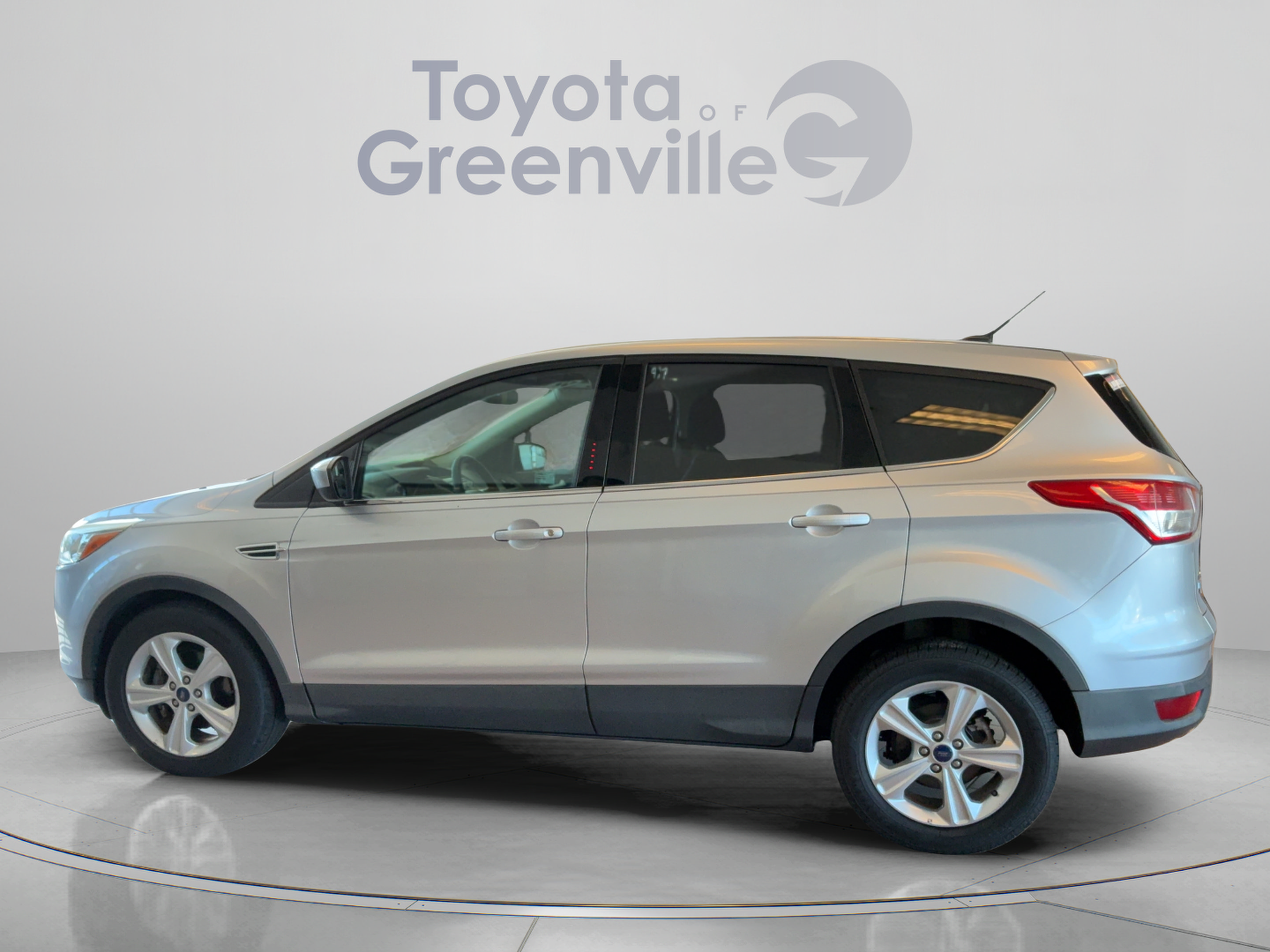Used 2014 Ford Escape SE FWD image 2