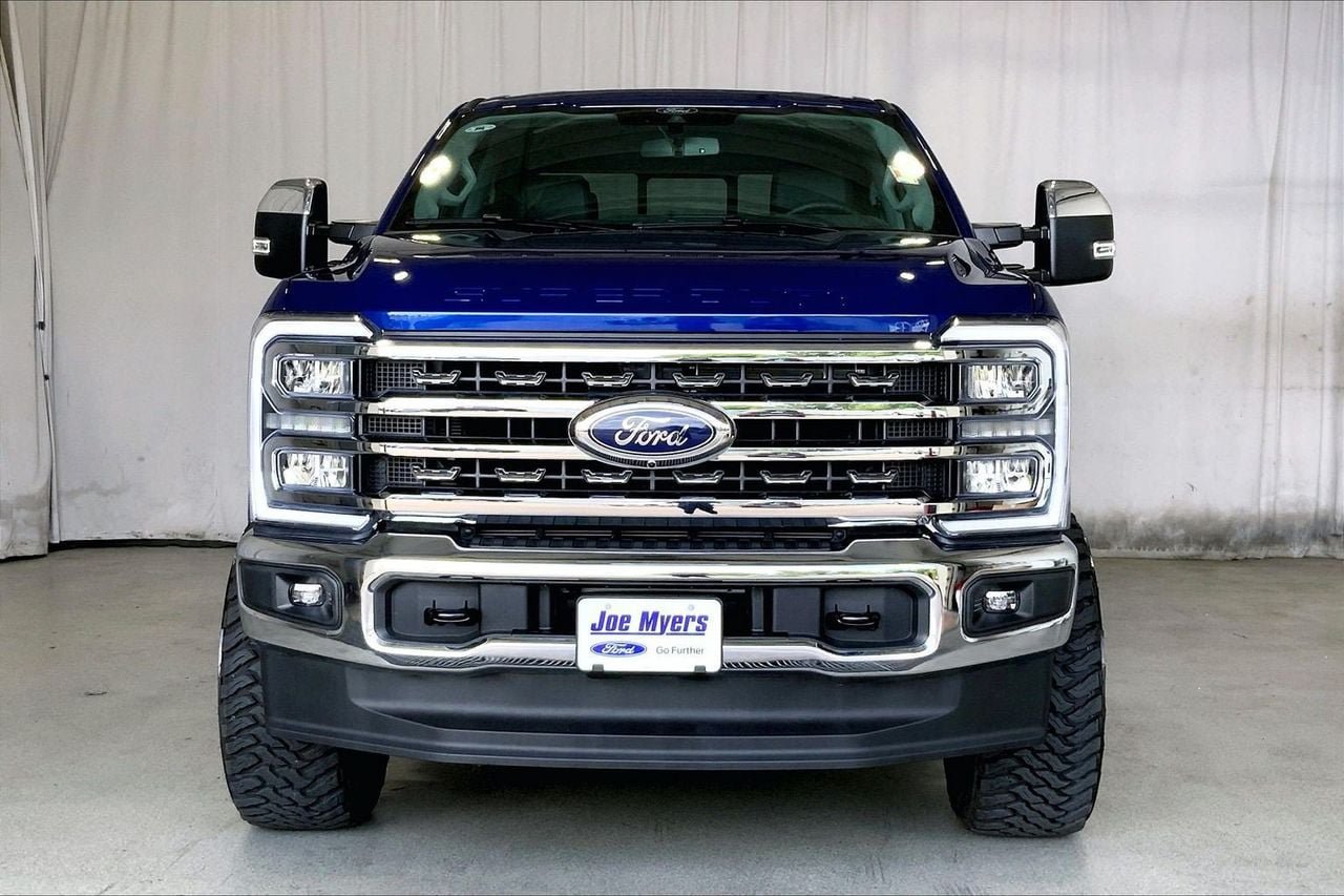 Used 2026 Ford F250 Lariat AWD/4WD image 2