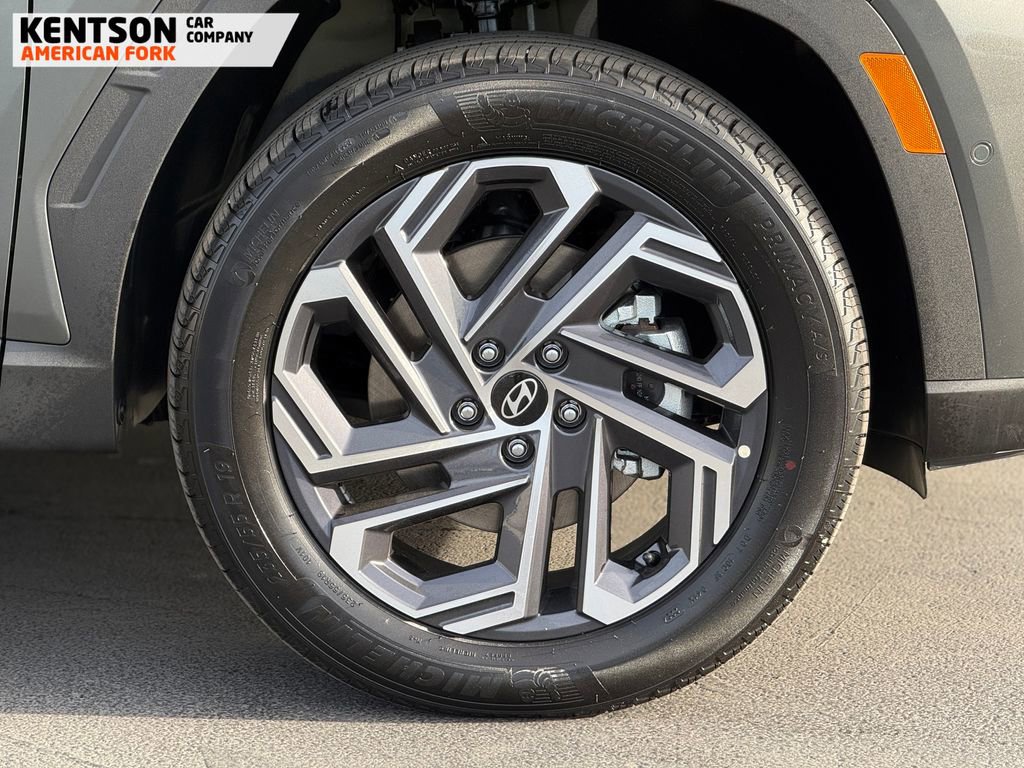 Used 2025 Hyundai Tucson Limited image 16