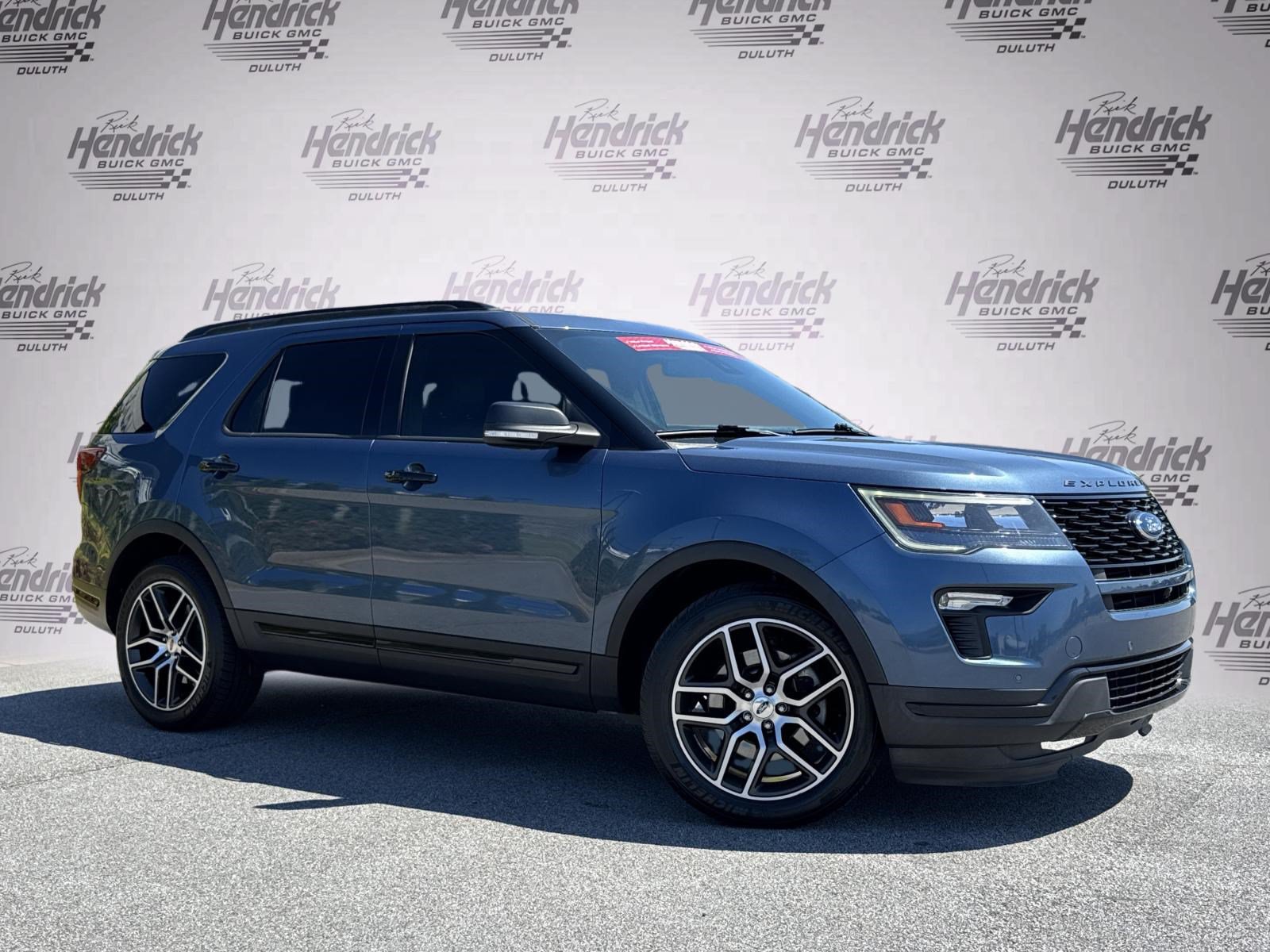 Used 2019 Ford Explorer Sport w/ Equipment Group 401A AWD/4WD image 2