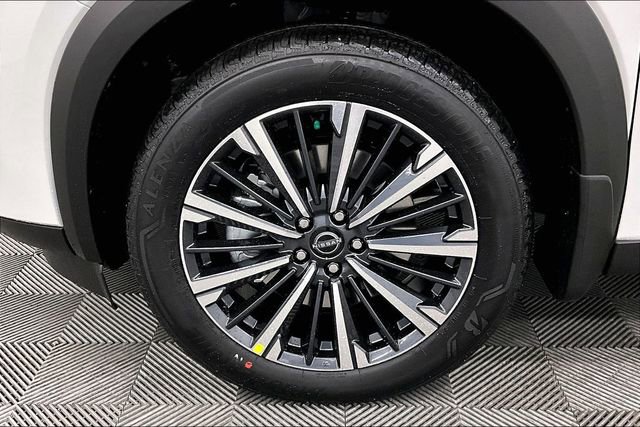 New 2026 Nissan Pathfinder Platinum image 12