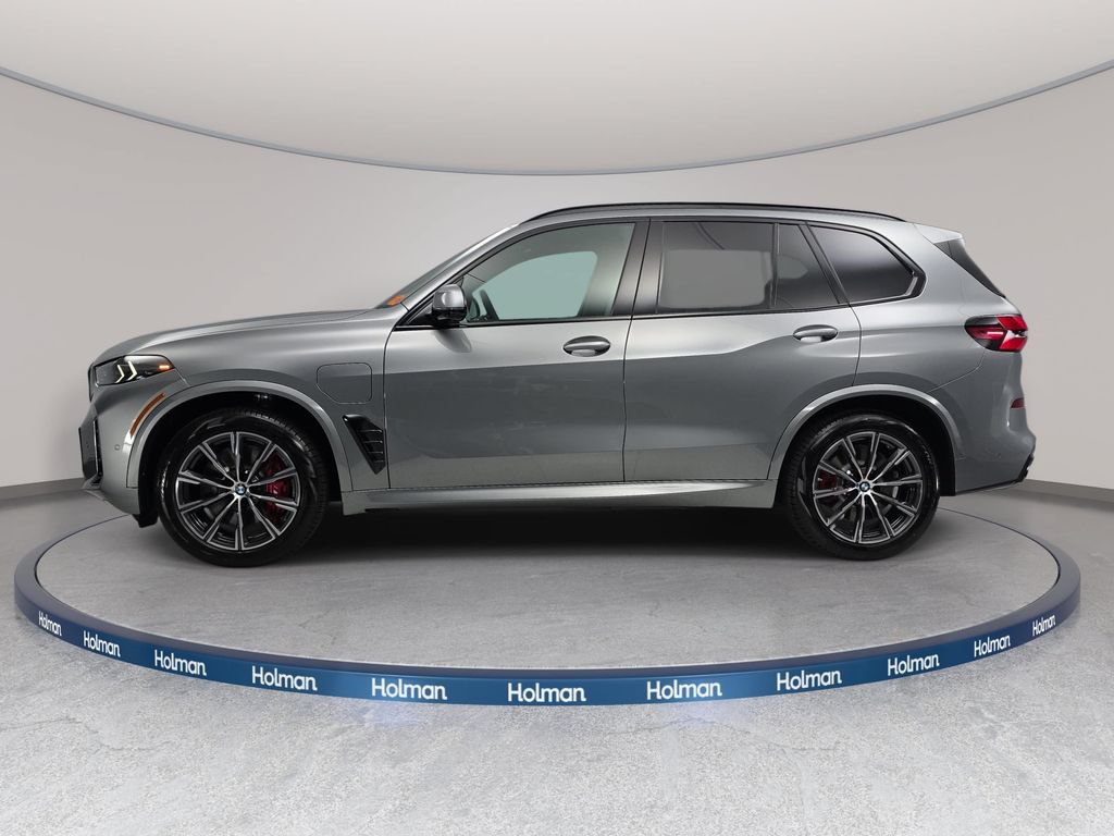 New 2026 BMW X5 xDrive50e w/ M Sport Package AWD/4WD image 8