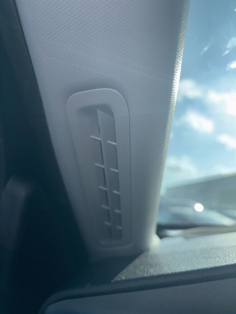 Used 2021 Ford Explorer XLT w/ Equipment Group 202A image 33