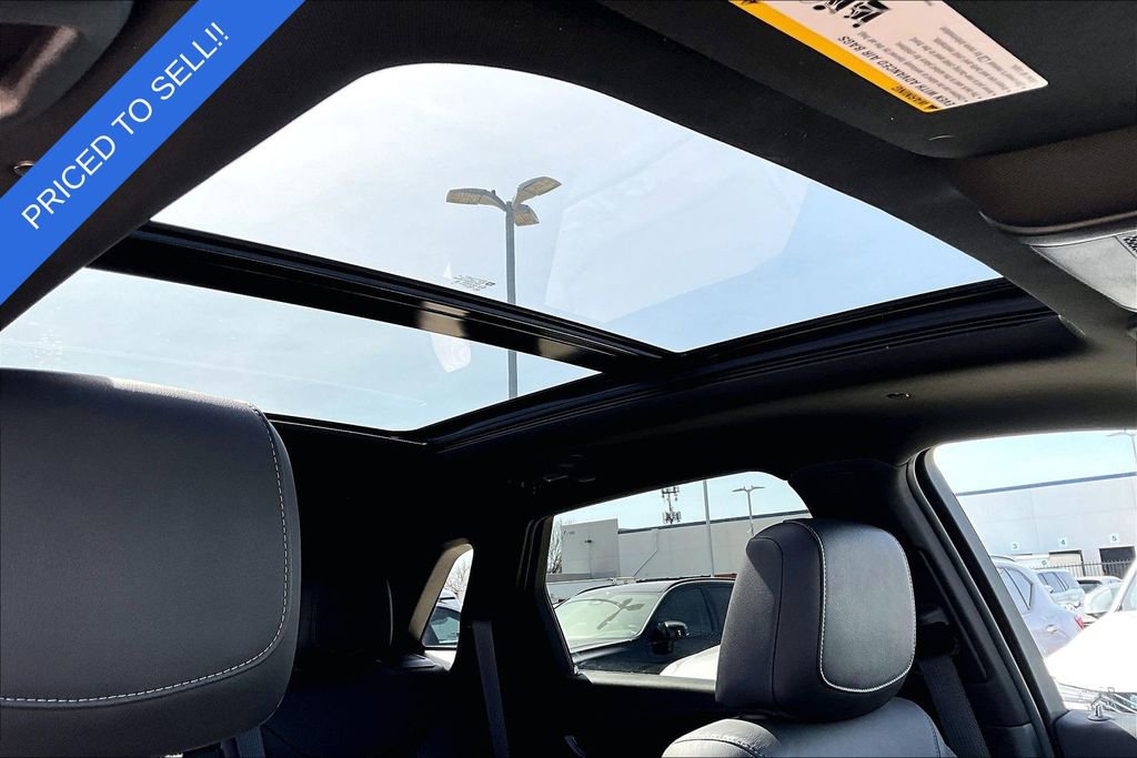 Used 2024 Cadillac XT5 Premium Luxury w/ LPO, Floor Liner Package image 22