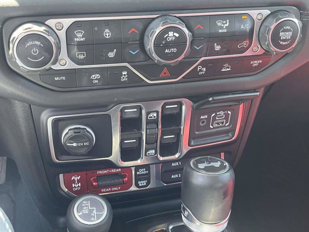 Used 2024 Jeep Wrangler Unlimited Rubicon 392 AWD/4WD image 30