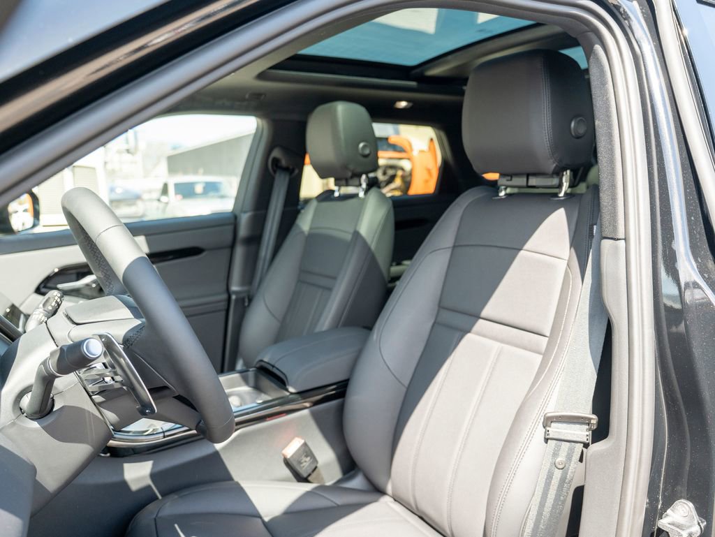 New 2026 Land Rover Range Rover Evoque S image 18