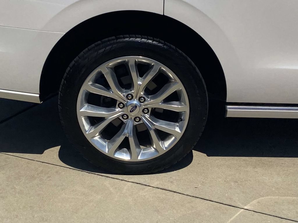 Used 2019 Ford Expedition Platinum AWD/4WD image 11