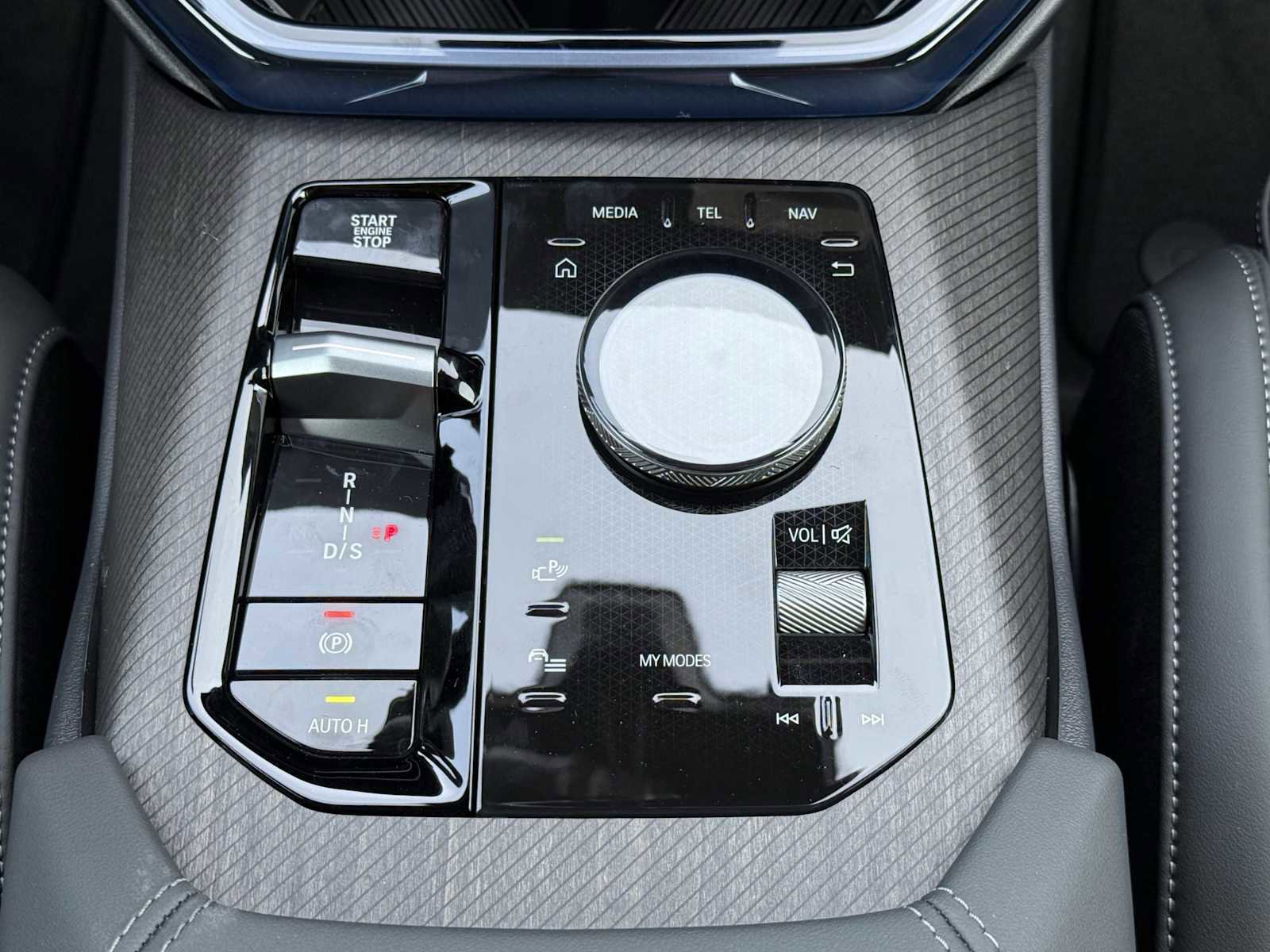 New 2025 BMW X3 xDrive30i w/ Premium Package image 17