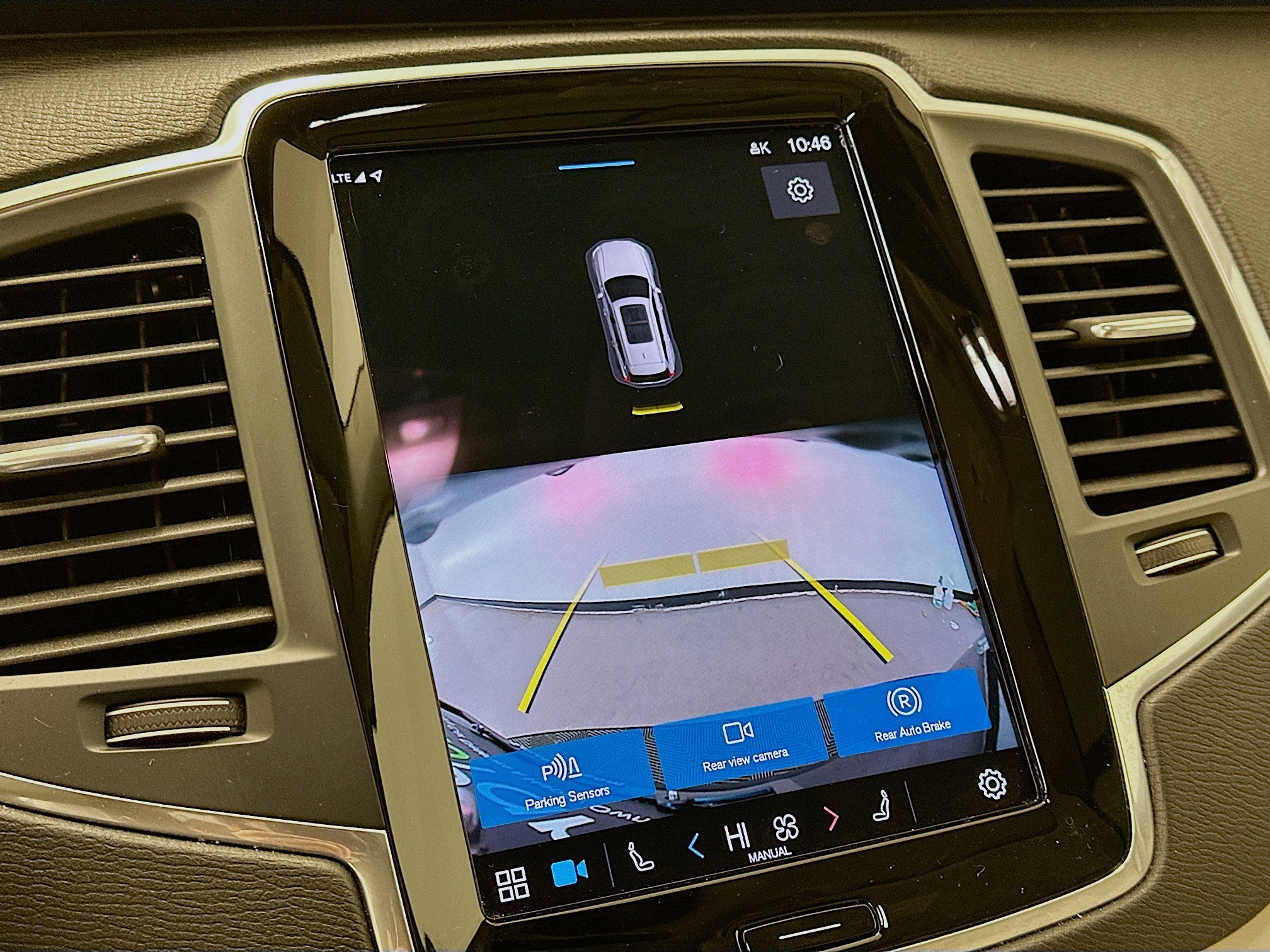 Used 2023 Volvo XC90 B6 Core w/ Protection Package Premier image 23