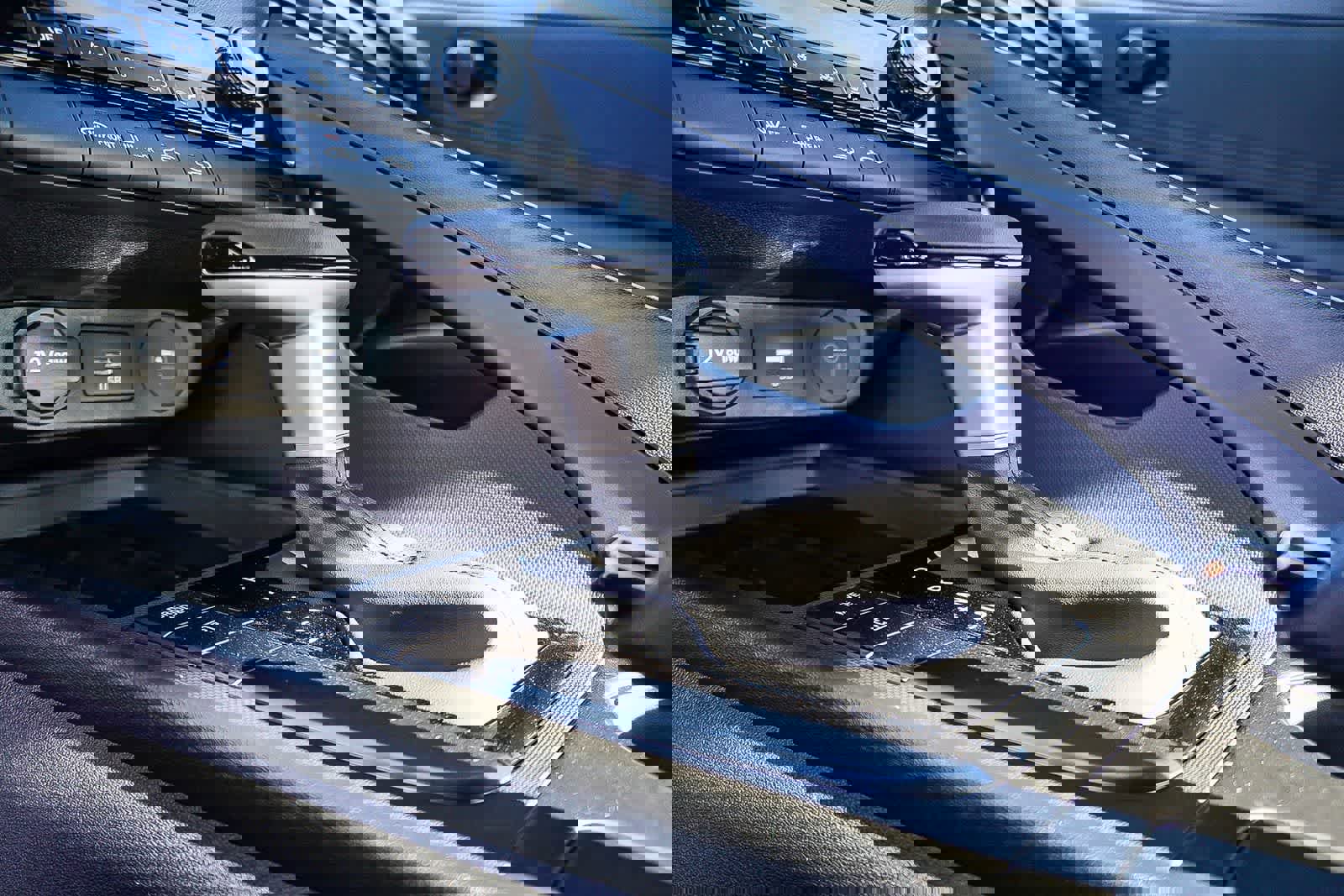 New 2025 Hyundai Elantra Sport image 26