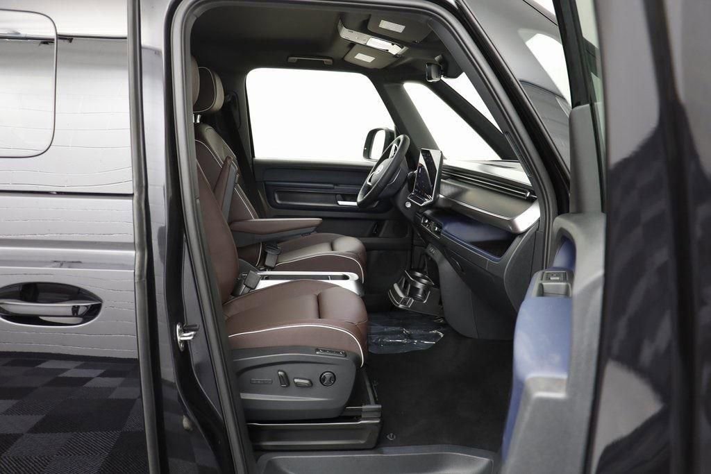 New 2025 Volkswagen ID. Buzz Pro S RWD image 25