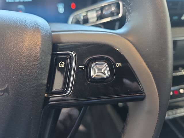 Used 2023 Lincoln Corsair AWD w/ Equipment Group 101A image 19