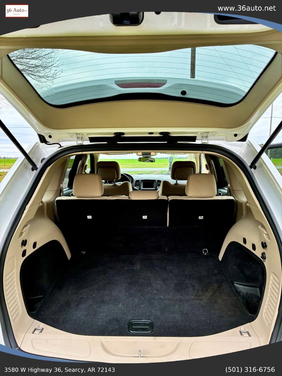 Used 2018 Jeep Grand Cherokee Laredo image 23