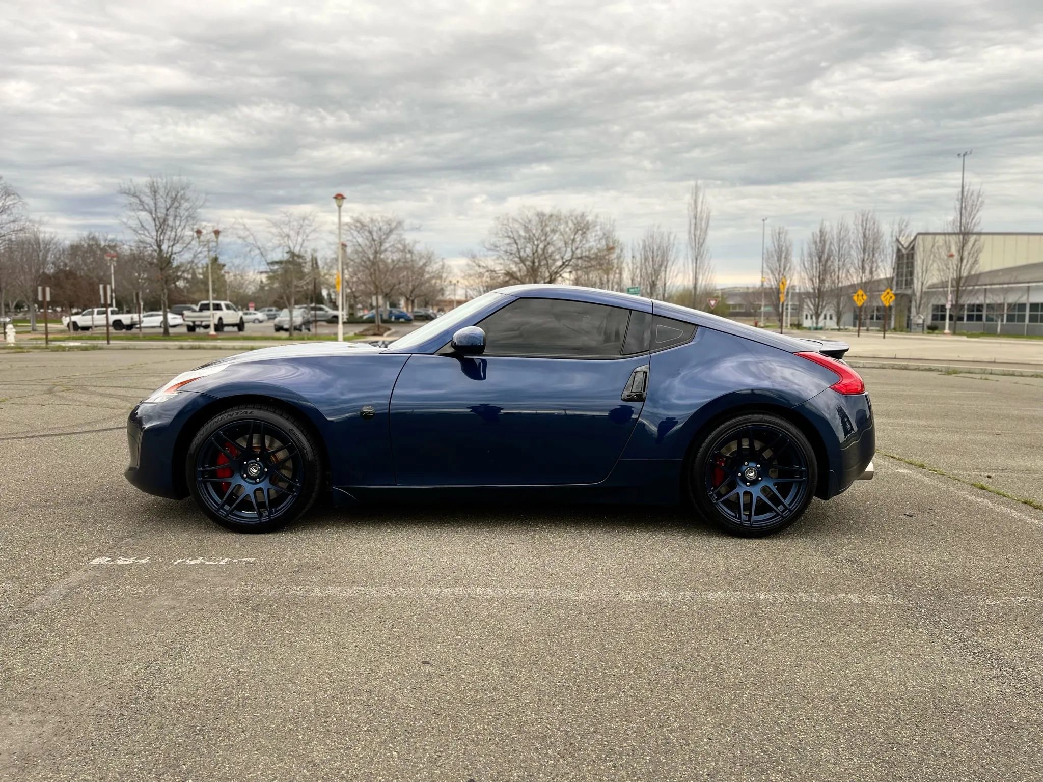 Used 2013 Nissan 370Z Touring w/ Sport Pkg image 8