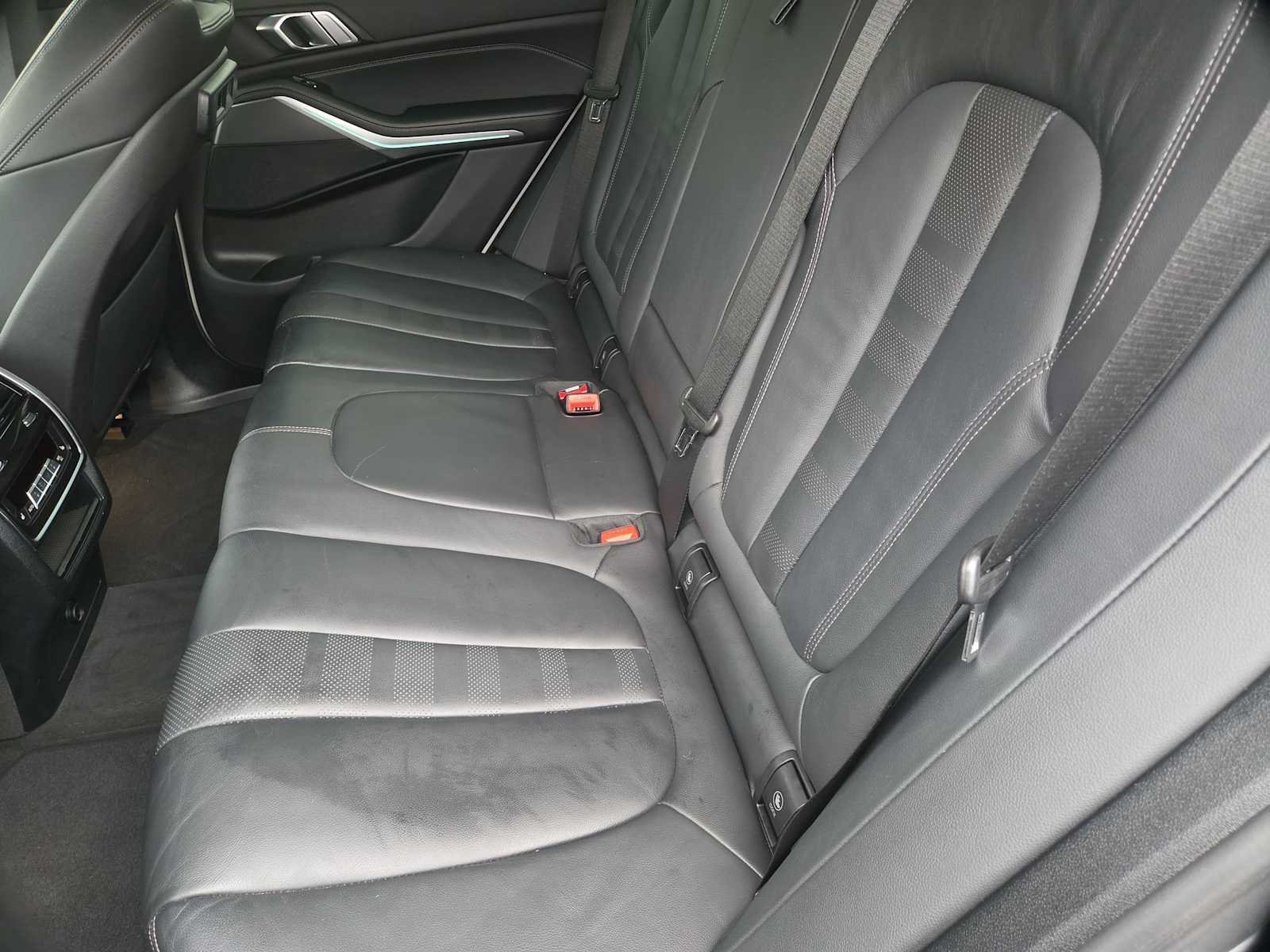 Used 2022 BMW X5 xDrive40i w/ Premium Package AWD/4WD image 20