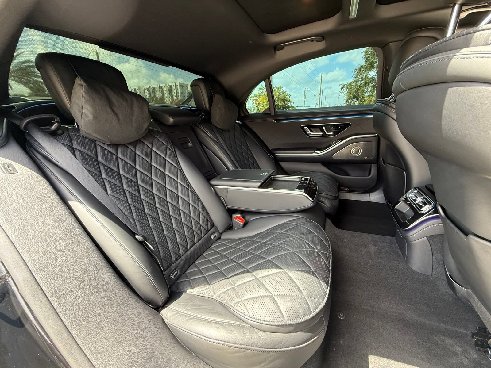 Used 2024 Mercedes-Benz S 580 4MATIC Sedan w/ AMG Line image 19