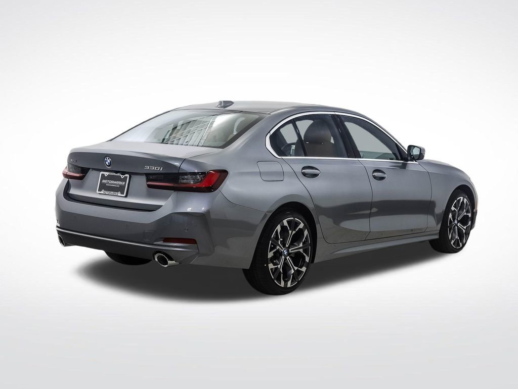 Used 2026 BMW 330i xDrive Sedan w/ Convenience Package AWD/4WD image 6