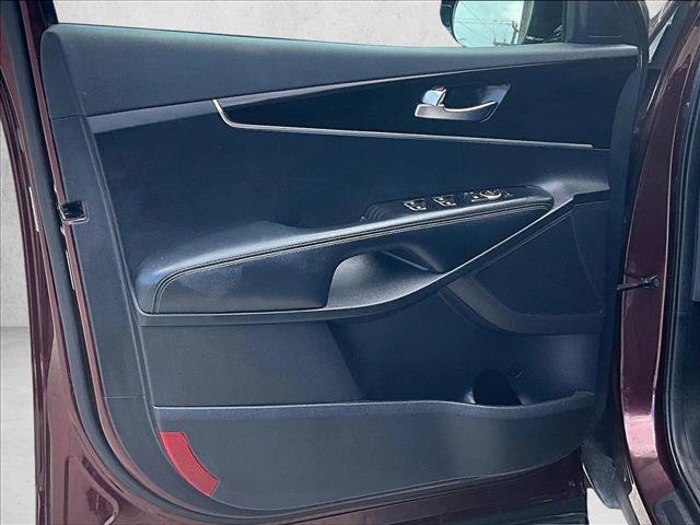Used 2019 Kia Sorento LX image 17