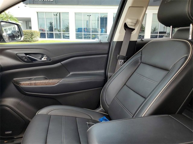 Used 2021 GMC Acadia Denali w/ Denali Technology Package image 32