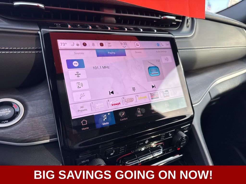 New 2025 Jeep Grand Cherokee Limited w/ Black Appearance Package image 32