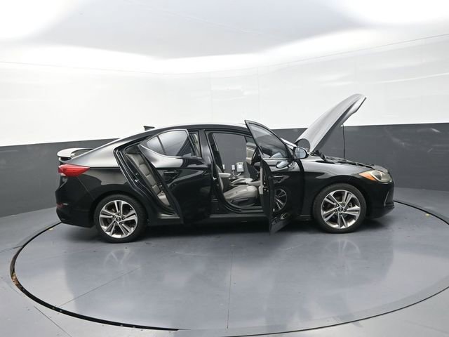 Used 2018 Hyundai Elantra Limited image 34