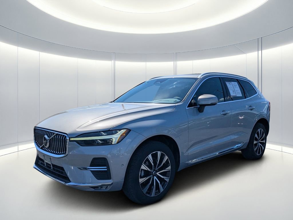 Used 2023 Volvo XC60 B5 Plus AWD/4WD image 8