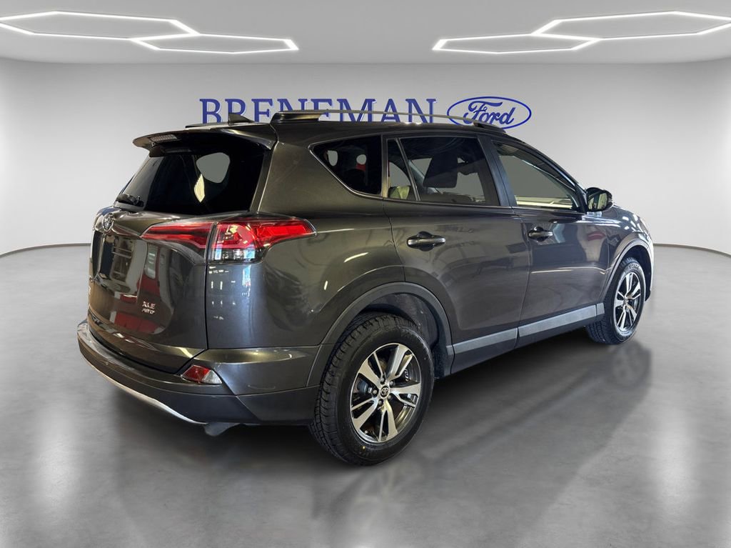 Used 2018 Toyota RAV4 XLE w/ Plus Extra Value Package image 5